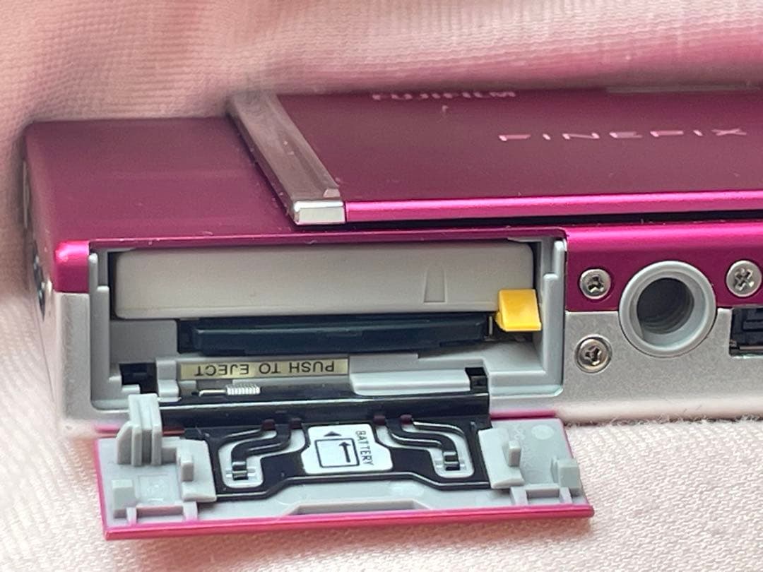 Fujifilm FinePix Z5 fd ベリーピンク