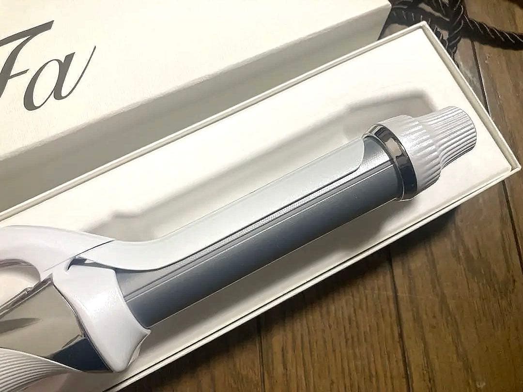 新品未使用　リファ　ビューティーテック　ヘアーアイロン　26ミリ　コテ　保証書付