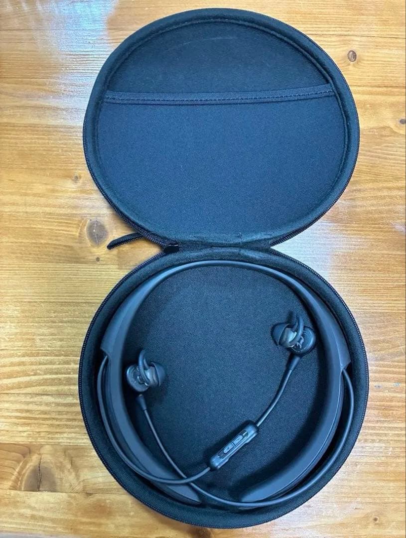 Bose QuietControl 30 ワイヤレスヘッドホン