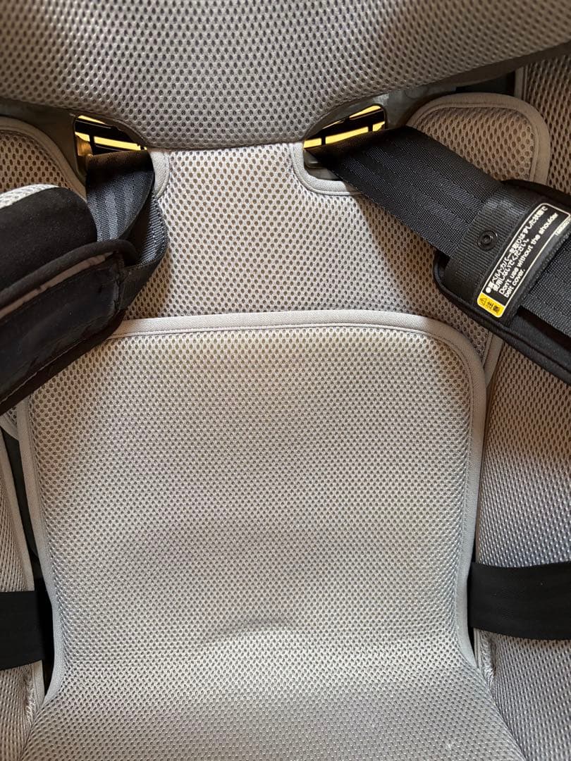 チャイルドシート　Combi THE S シリーズ　エッグショック　ISOFIX