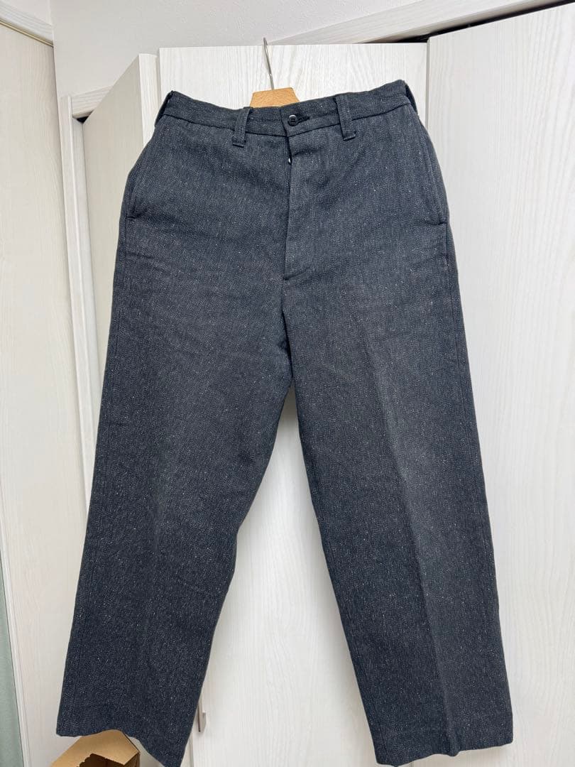 The Blurred Clothingトラウザー