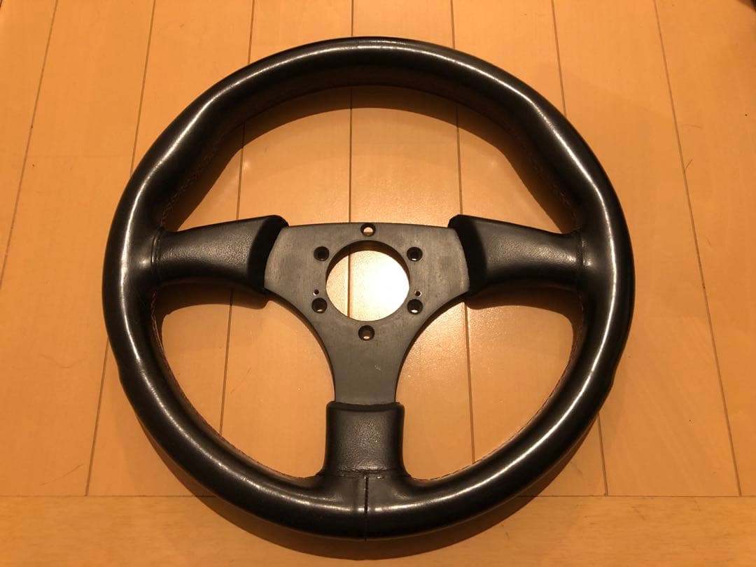 ATIWEタイプ インディアナポリス MOMOピッチ 320mm 32パイ