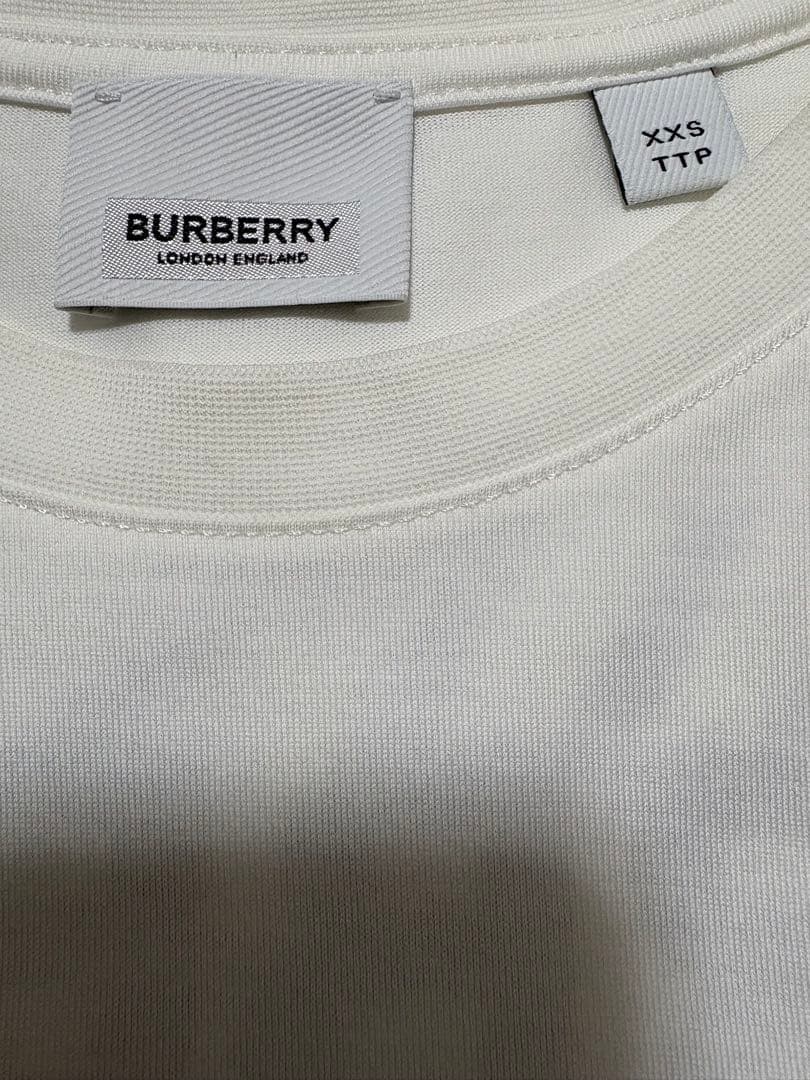 バーバリー　BURBERRY ティシャツ　レディース
