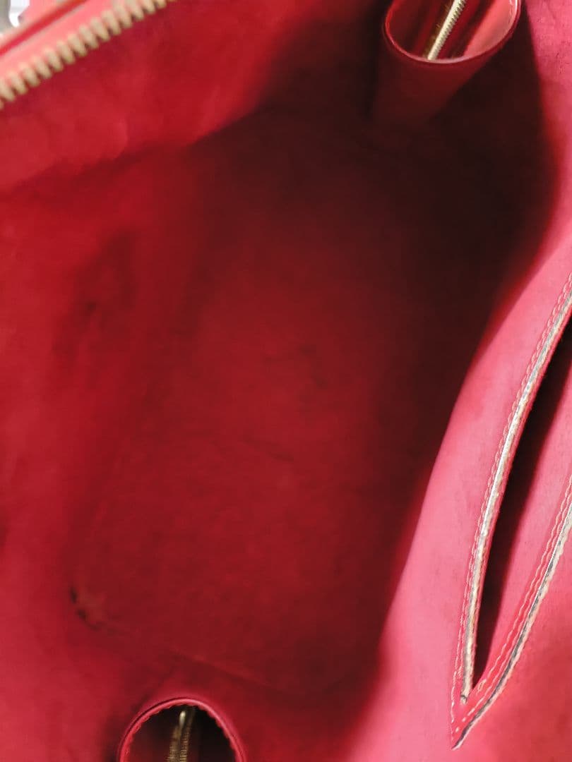 Louis Vuitton エピ　アルマPM レッド