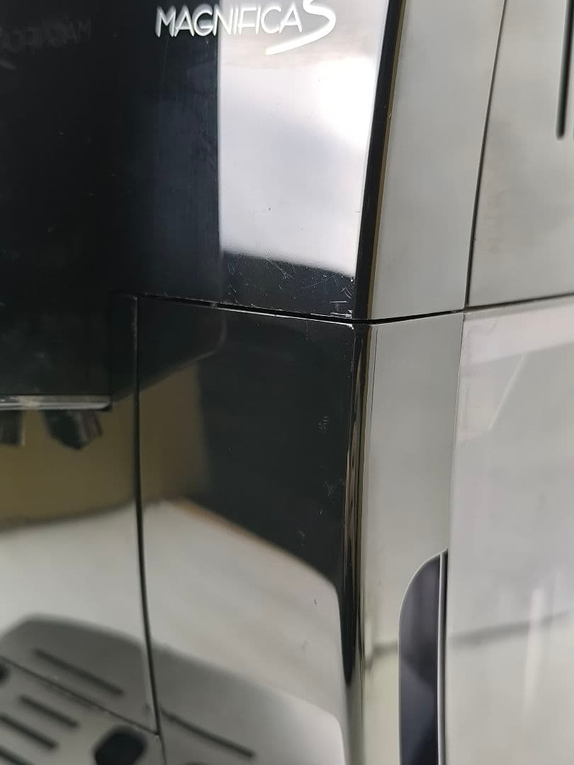 デロンギマグニフィカS コンパクト全自動コーヒーマシン ECAM23120B 2