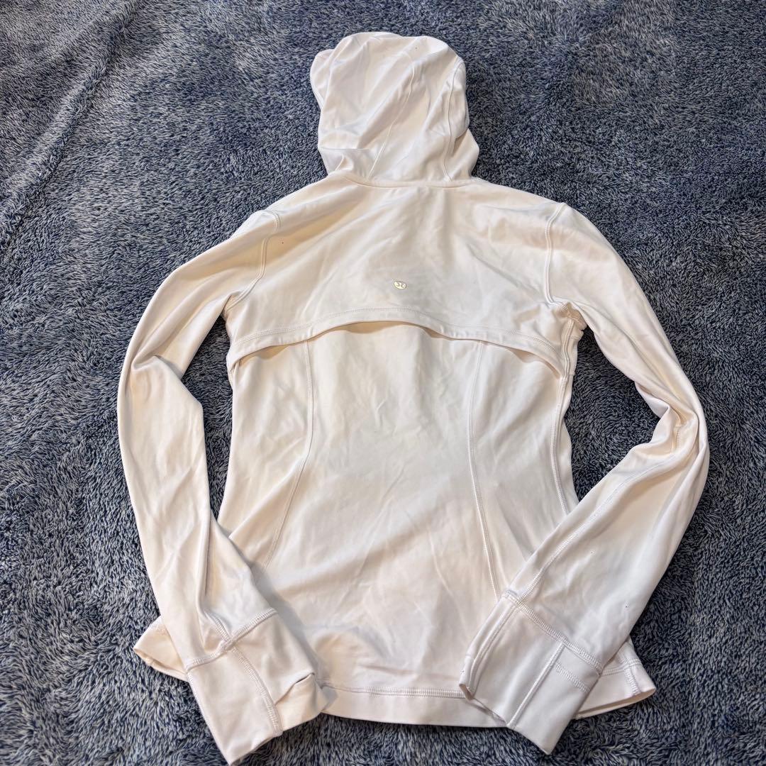 Lululemon ルルレモン　nulu フード付きDefine Jacket