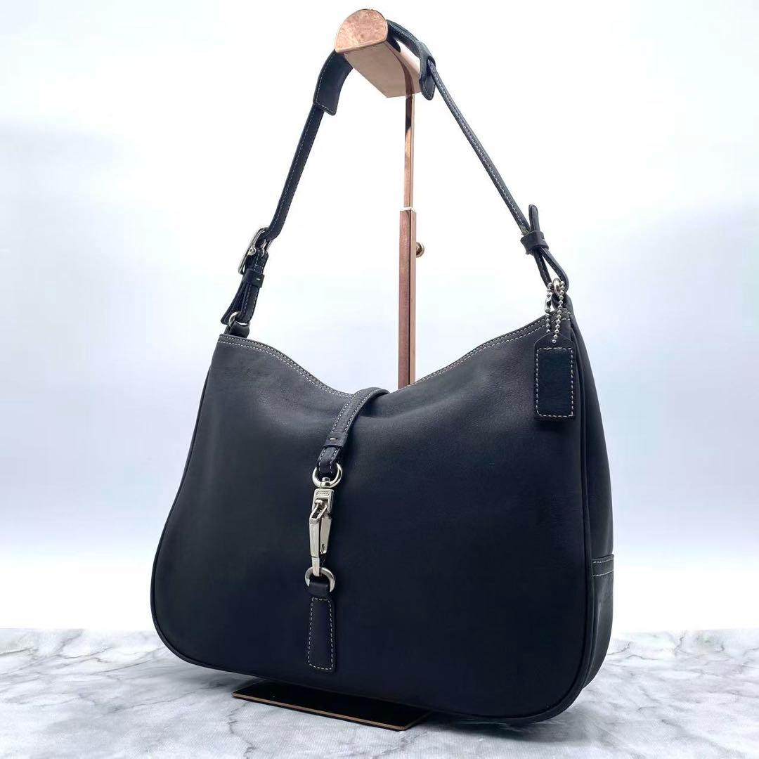 コーチ　ショルダーバッグ　肩掛け　レザー　ブラック　7778