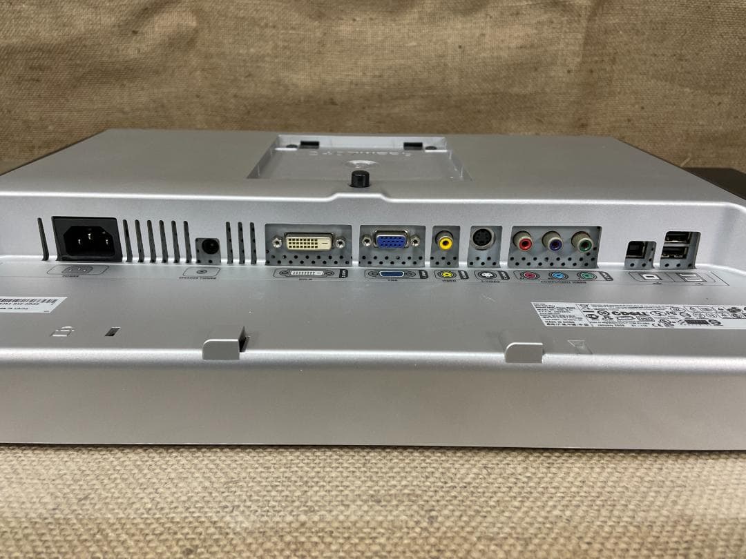 名機 Dell 24インチ液晶モニター 2407WFPb 入力端子豊富 高画質