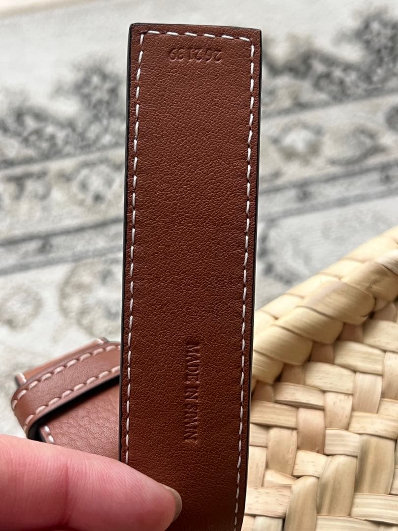 ロエベ　かごバック　ミディアム　美品・定価91,300円→44,444円