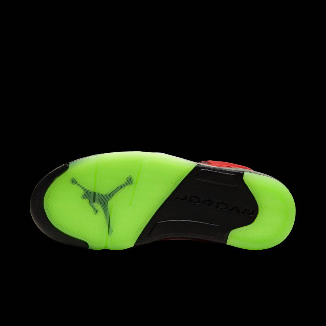 ナイキ エアジョーダン5 レトロ ハイカットスニーカー ワットザ レッドイエロー