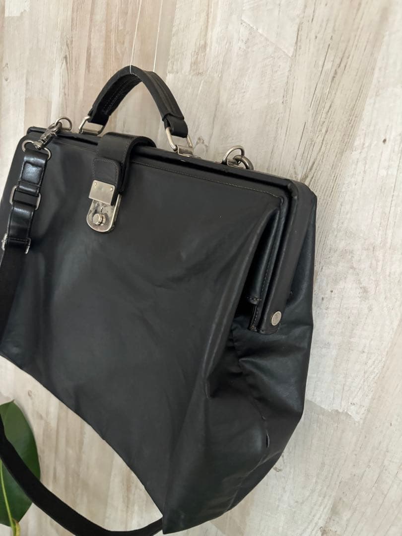 ジャンポール・ゴルチエ　グラッドストンバッグ ドクターバッグ 口金式 合皮