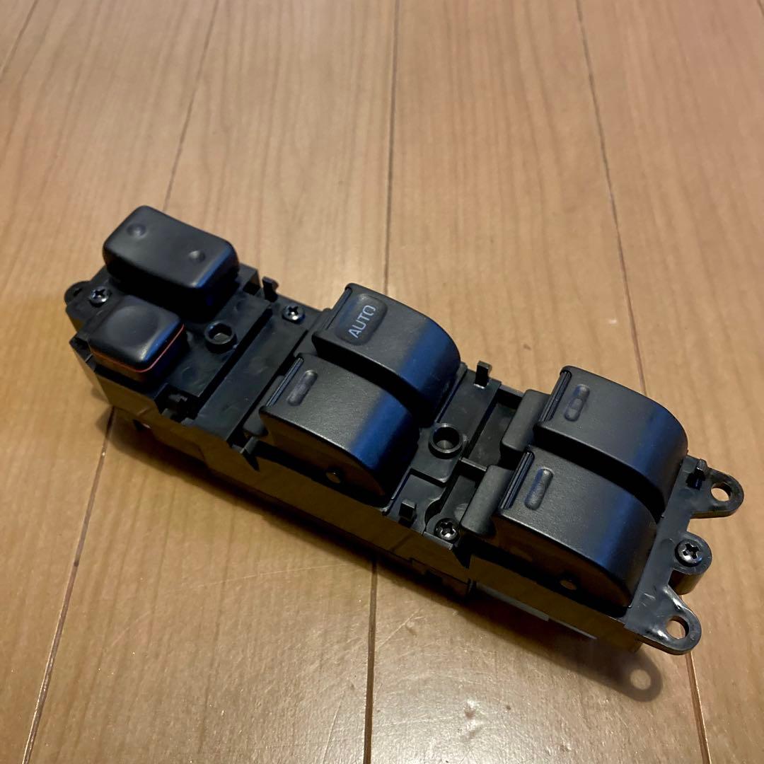 トヨタ純正　ランクル80 ランドクルーザー　パワーウィンドウスイッチ　スイッチ