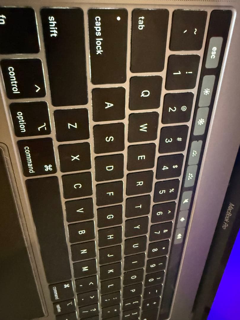 MacBook本体 MacBook Pro 15-inch 2018 i9 32GB 1TB 15