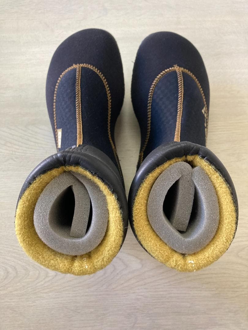 MAGIC  HYB SOX 5mm L サーフソックス BEWET