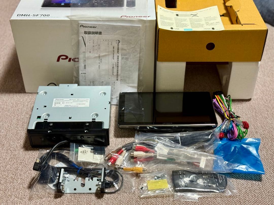 Pioneer DMH-SF700 ディスプレイ カーオーディオ