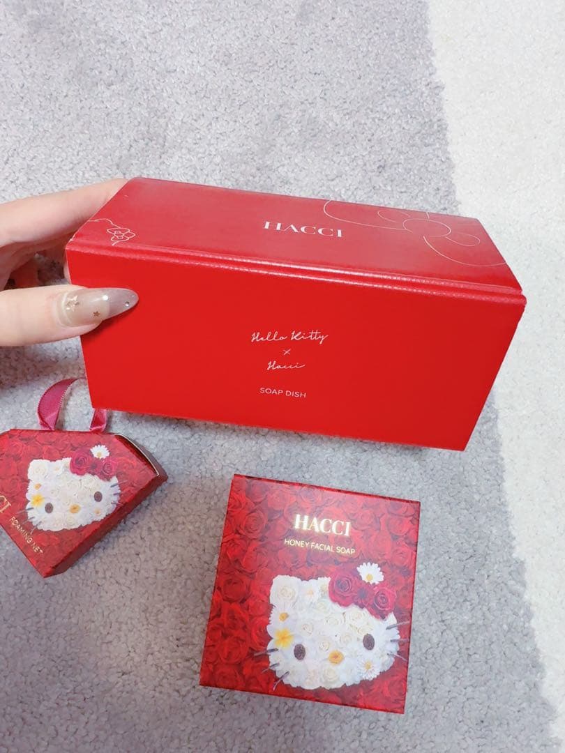 ハローキティ× HACCI ハッチ ハニーバブルセット