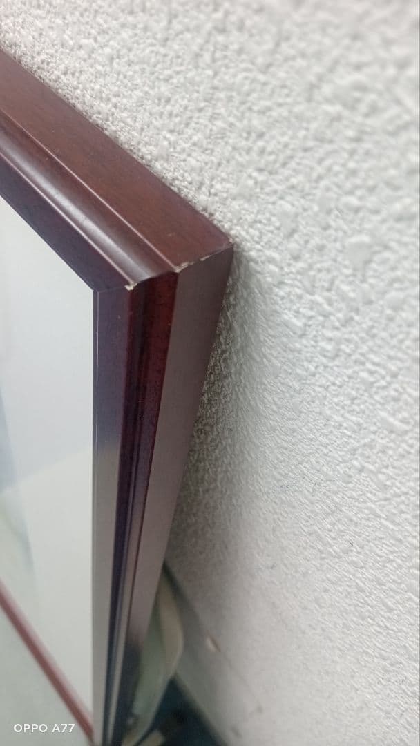 花を持つワンピースの少女　いわさきちひろ　リトグラフ作品