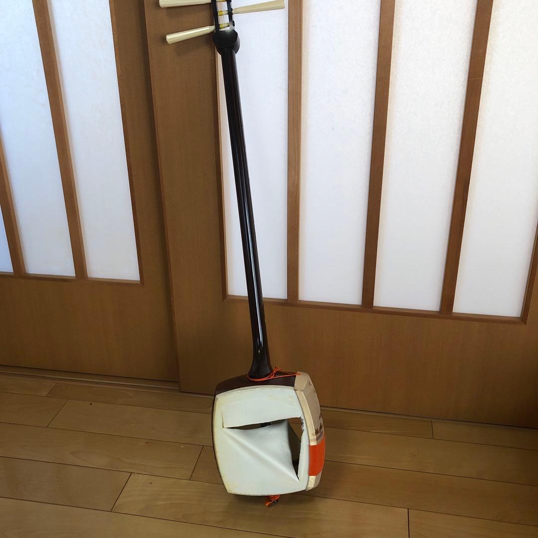三味線 和楽器 弦楽器 ハード.ソフトケース.バチ他フルセット付き