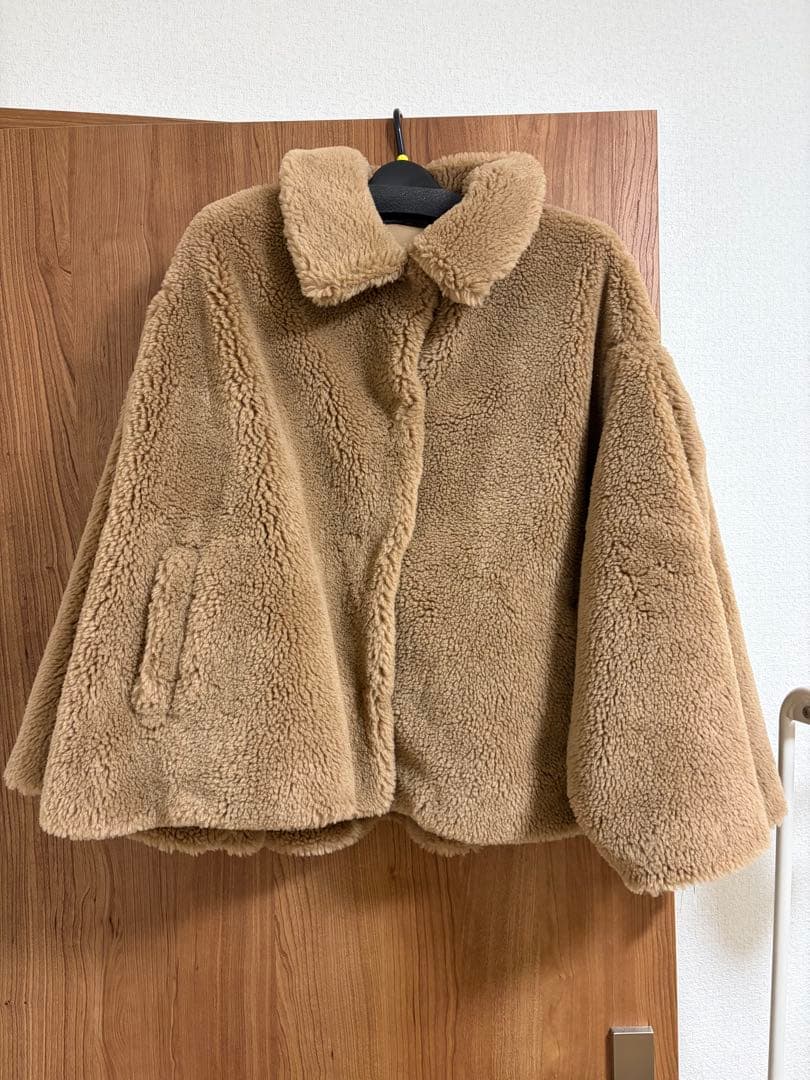 フジコ様【hyeon】ted cape / camel 【タグ付き新品未使用】