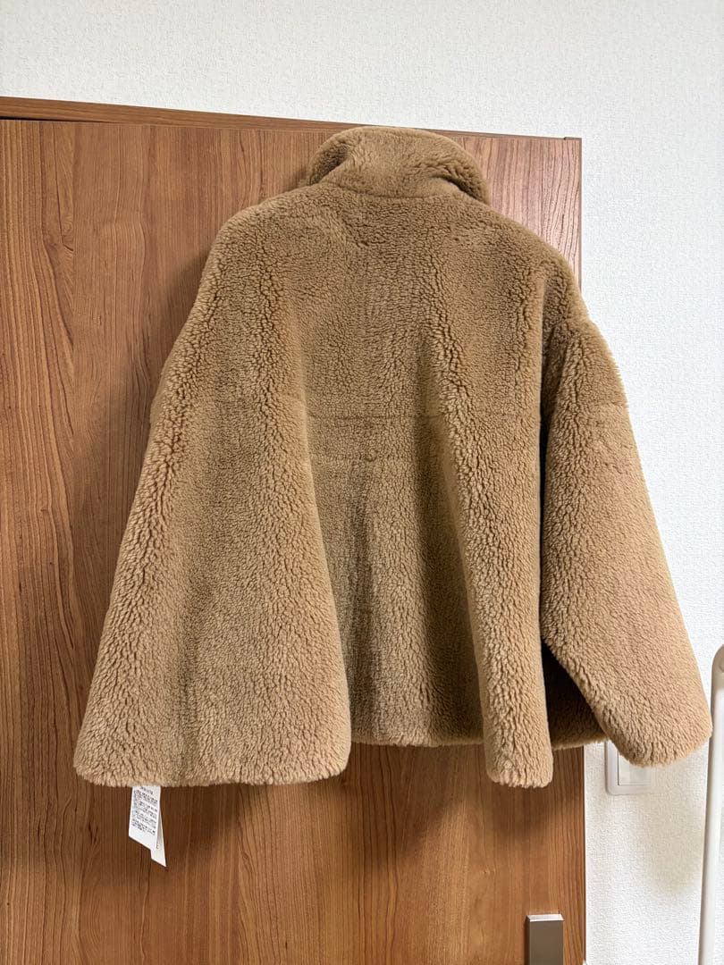 フジコ様【hyeon】ted cape / camel 【タグ付き新品未使用】