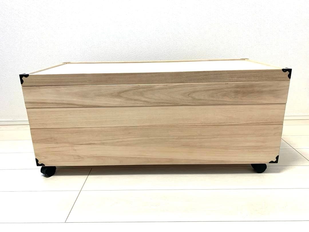 【美品】総桐衣装箱　国産品　蓋付き キャスター付き【肥前桐民芸】