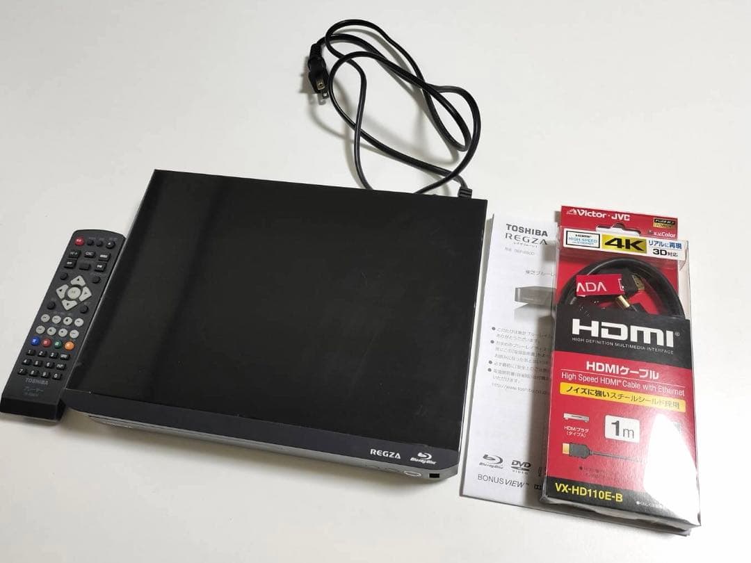 TOSHIBA REGZA ブルーレイディスクプレーヤーとHDMIケーブル