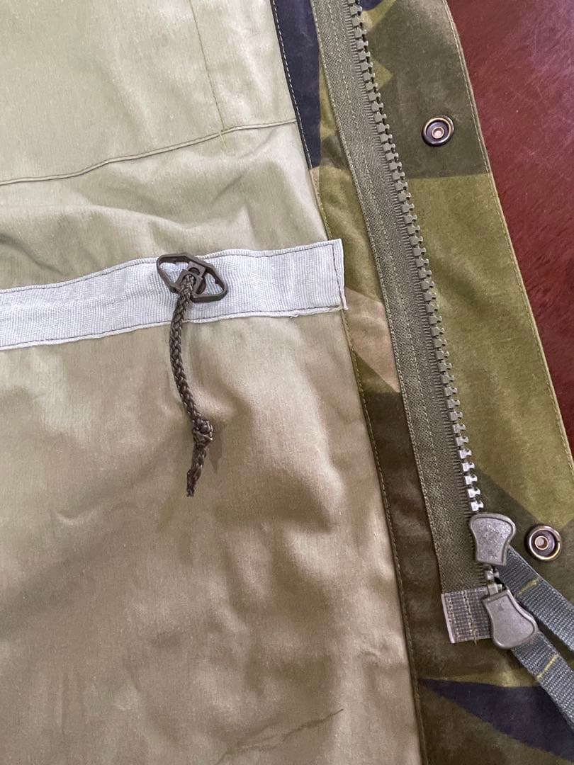 i−masu‼️ミリタリージャケット　スウェーデン軍タイプ　UF90