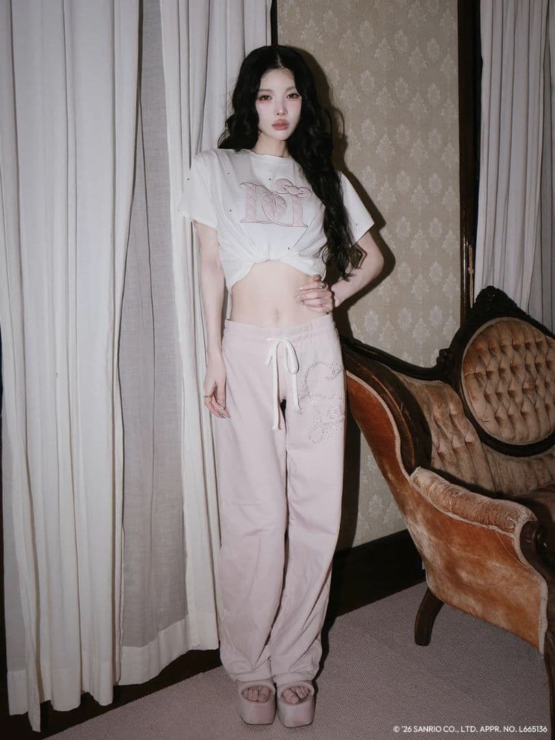 【即日発送】Hello DarichキルティングアップリケビジューTシャツ