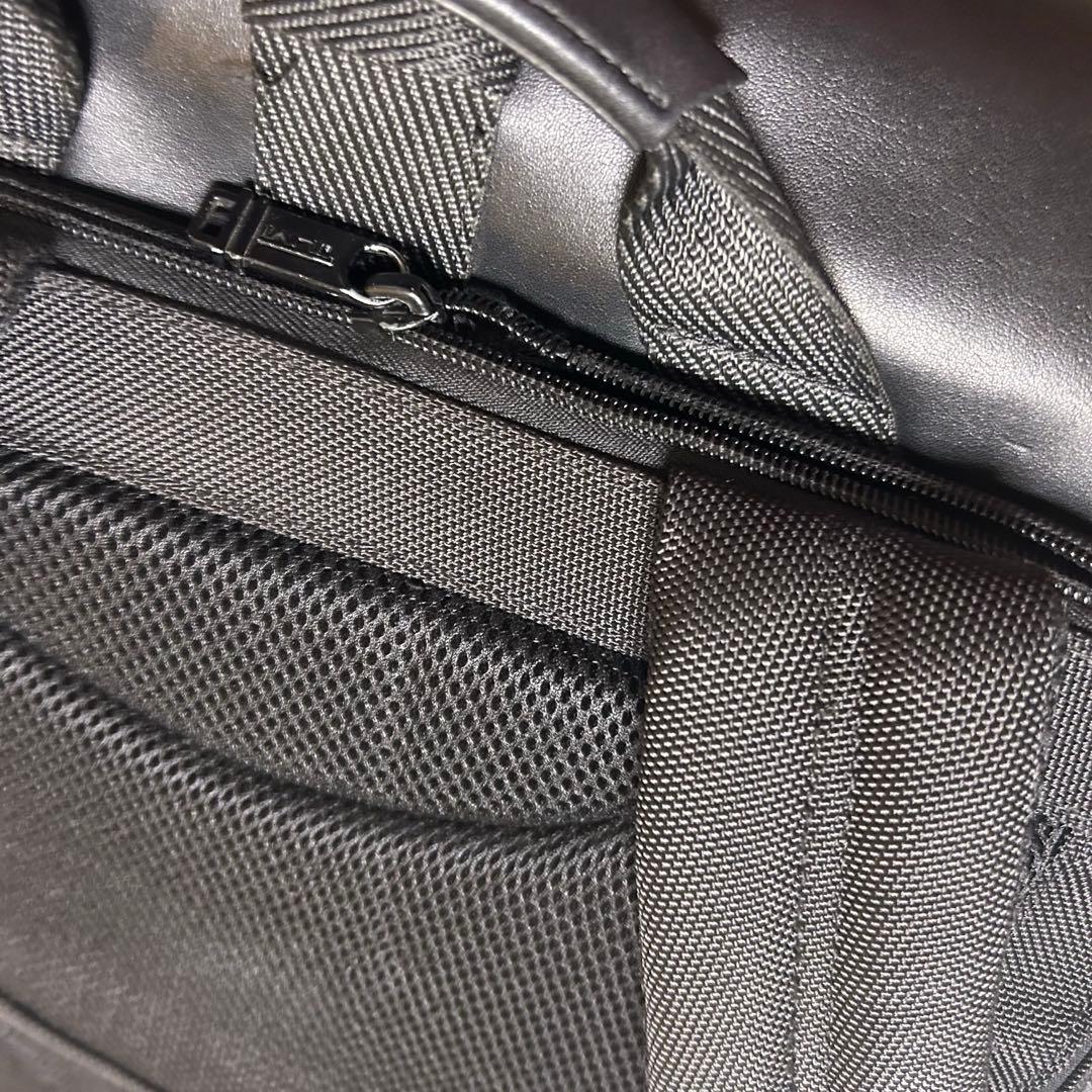 日本限定　トゥミ　ALPHA BRAVOロンドン　ロール・トップ・バックパック