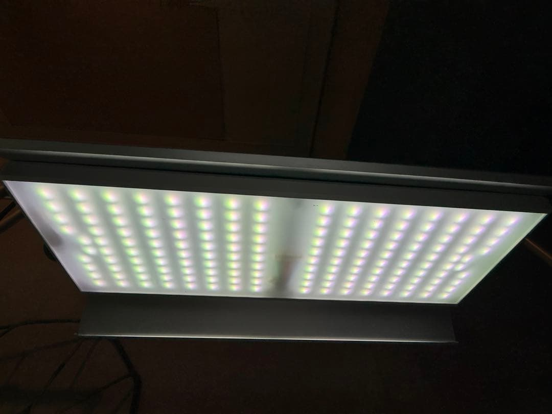 RGB VIVID2 中古 chihiros アクアリウム　ライト　中古