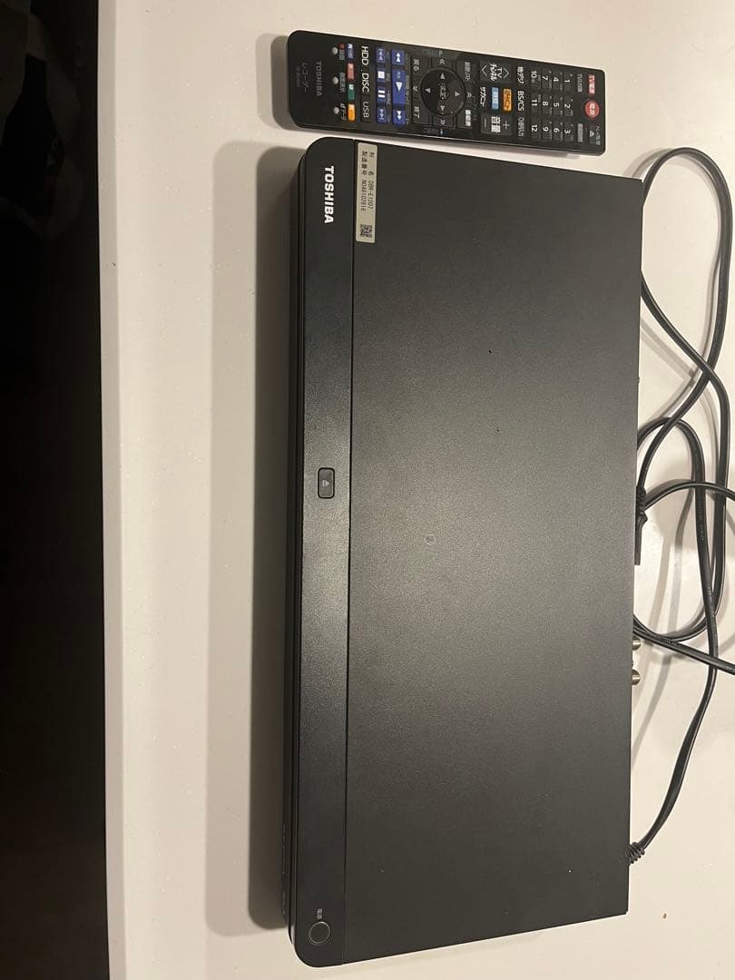 TOSHIBA DBRE-E1007 ブルーレイレコーダー　2018年製