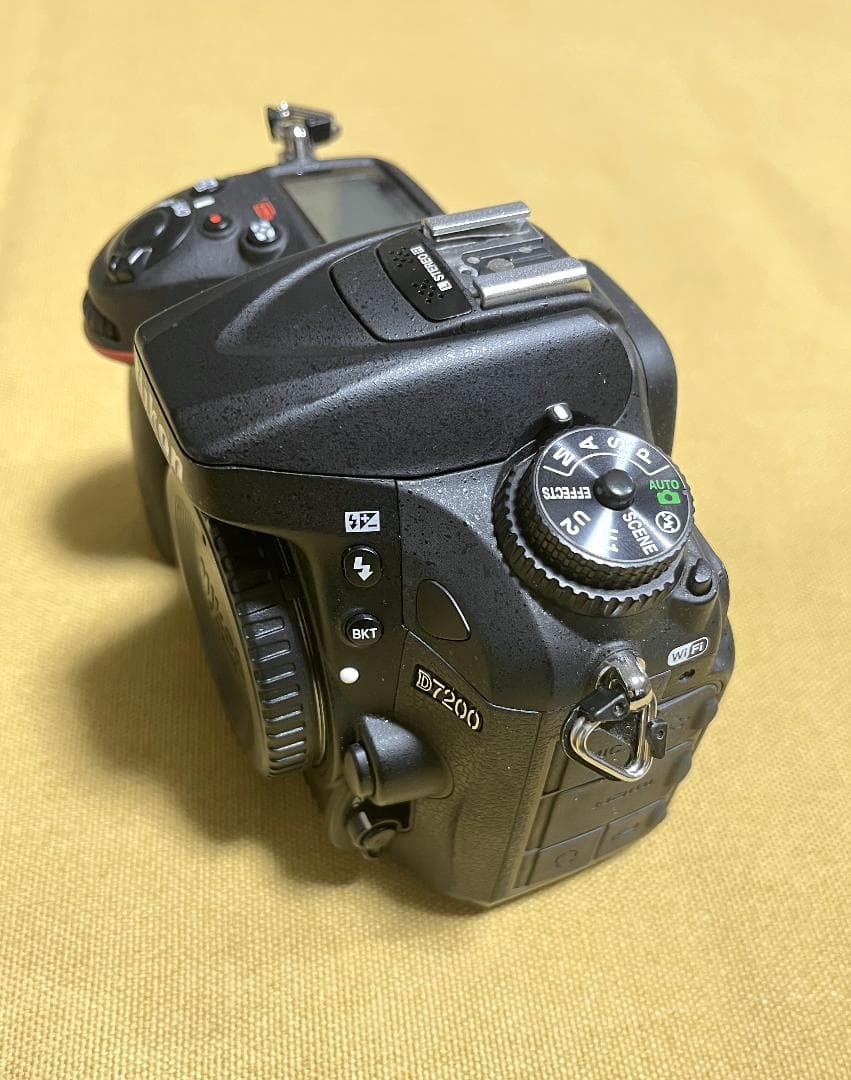 Nikon D7200 デジタル一眼レフカメラ 本体　予備バッテリー付き