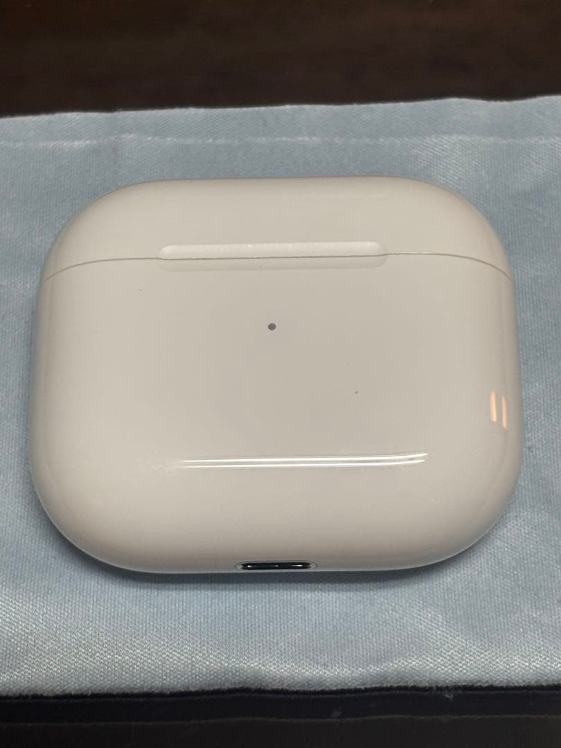【美品】Apple AirPods3 本体 ホワイト 箱付充電ケース等付属品完備