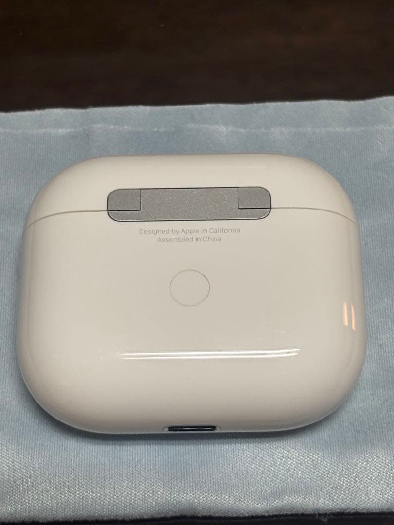 【美品】Apple AirPods3 本体 ホワイト 箱付充電ケース等付属品完備