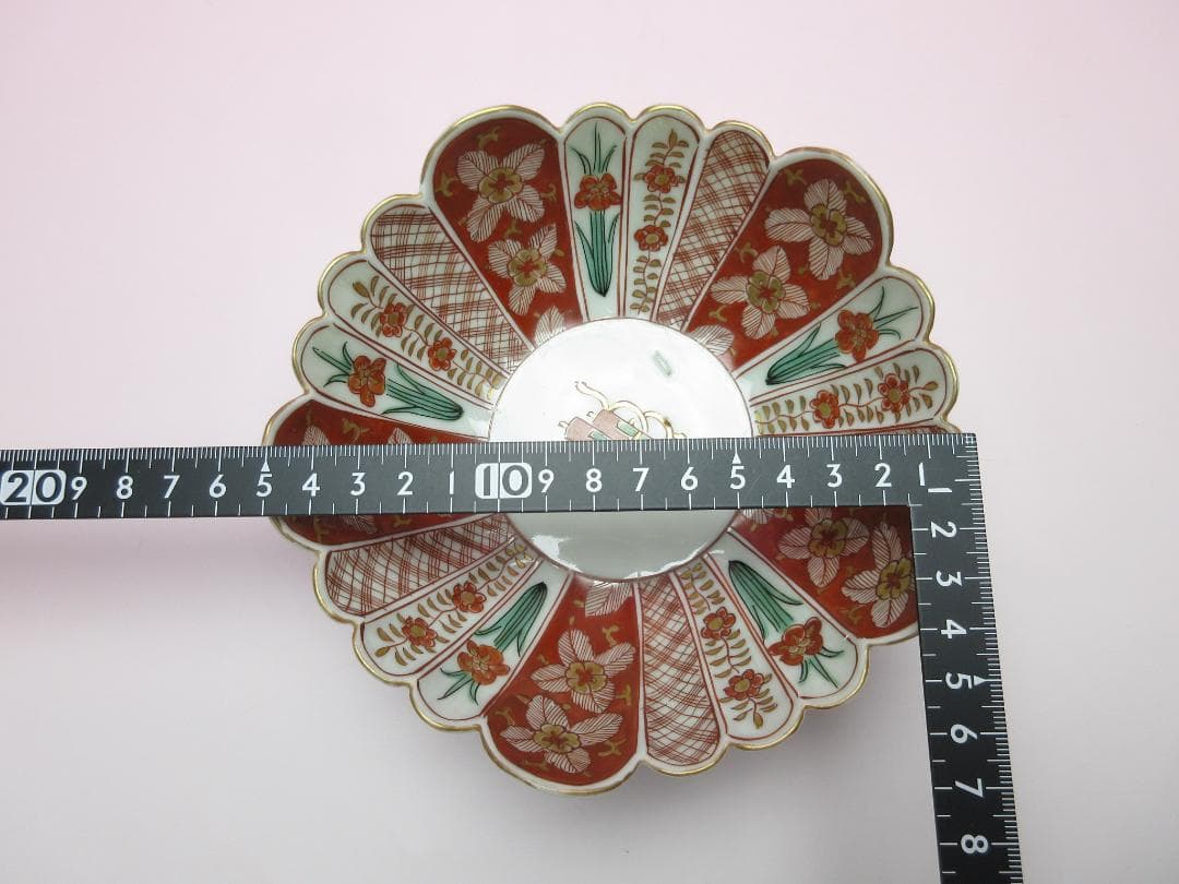 時代 金彩 赤絵 花形 花 巻物紋 中鉢3客 アンティーク M70627