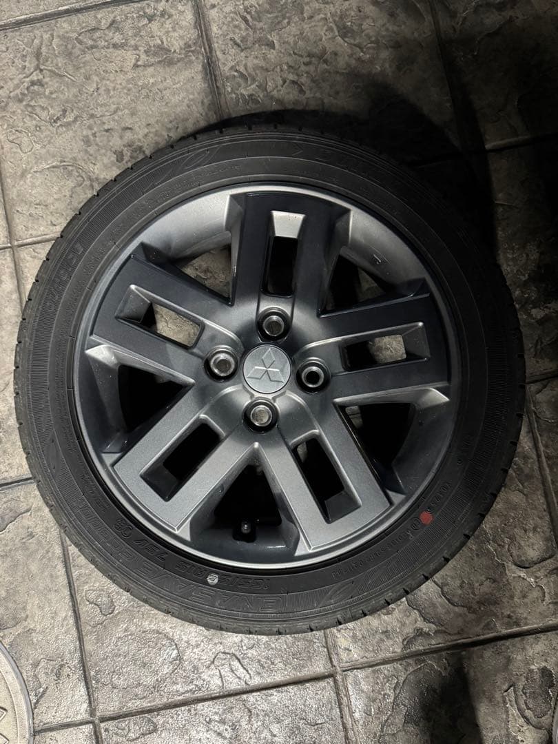 三菱デリカミニ純正タイヤ　165 55R15