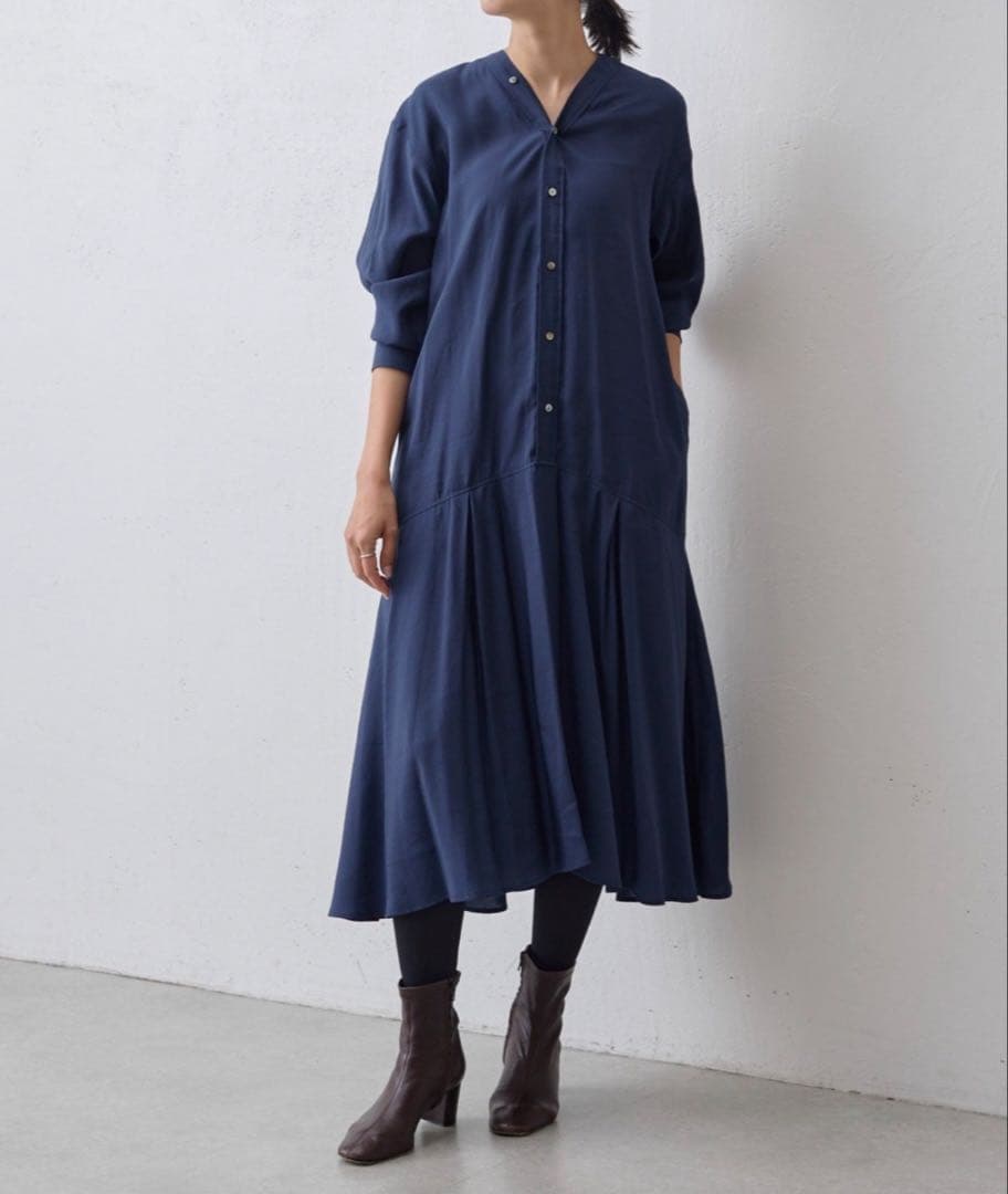 【24SS】BEARDSLEY✴︎カラーレスシャツワンピース　ネイビー　サイズ0