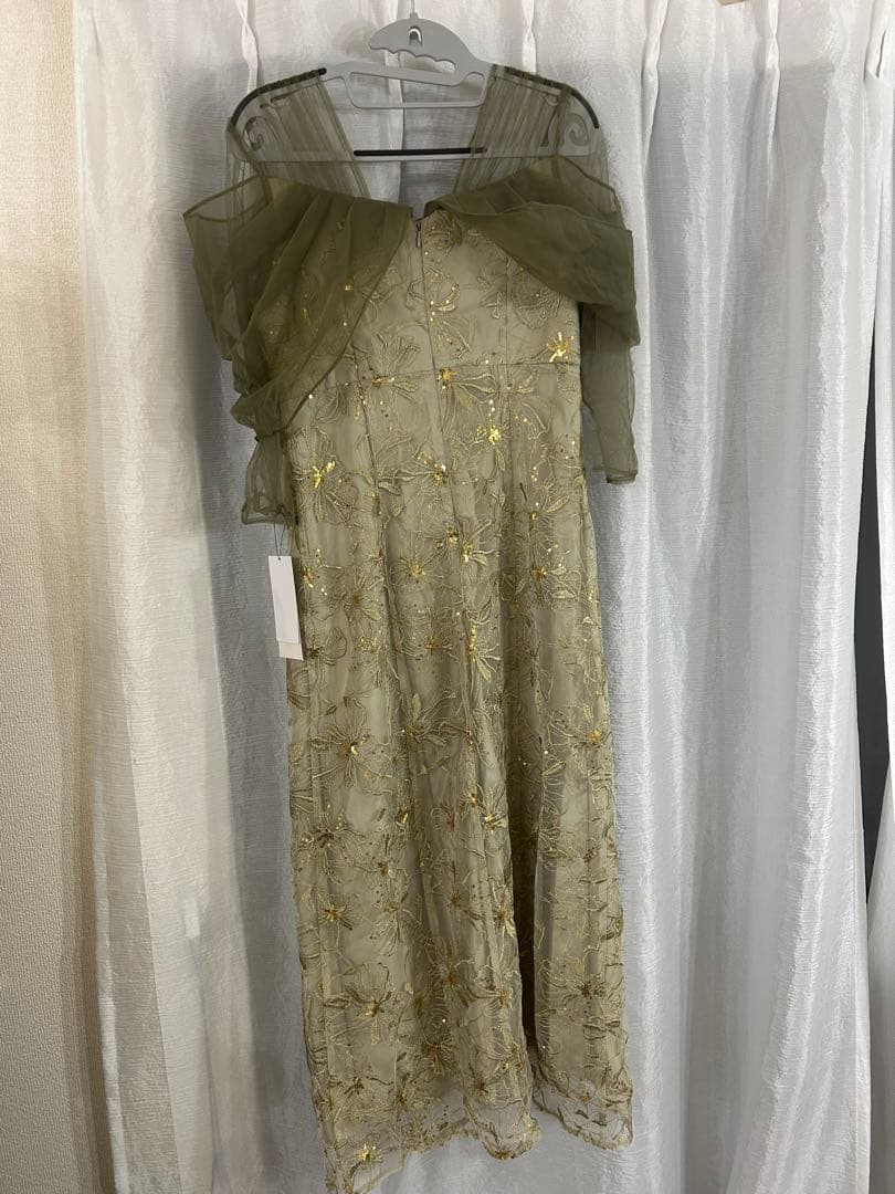 オフショルダースパンコール刺繍レースドレス ライトグリーン