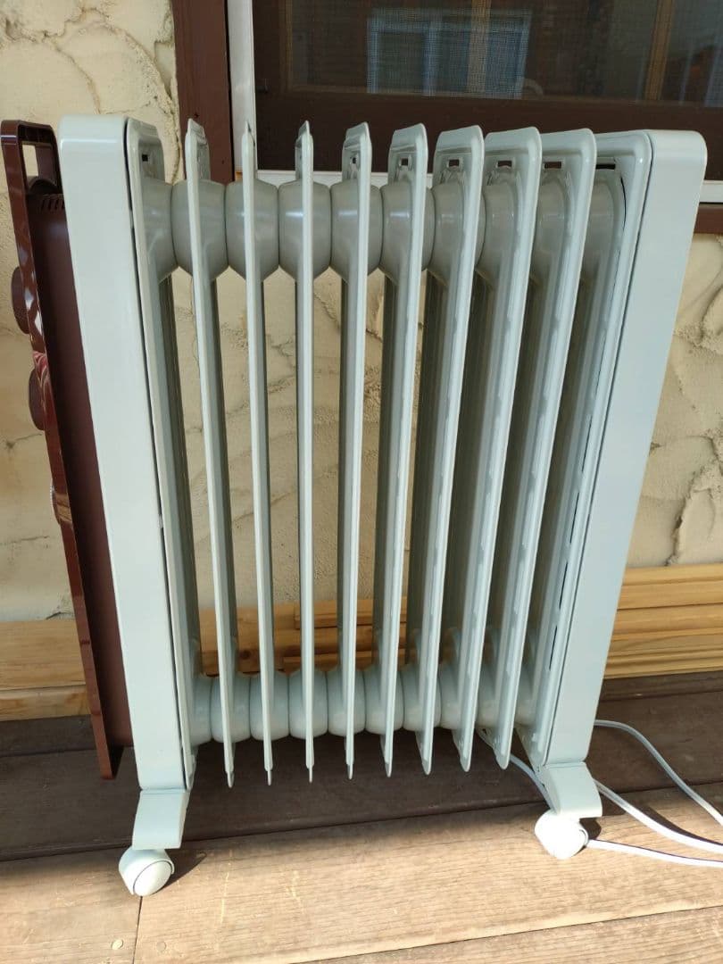 De'Longhi VertiCaldo オイルヒーター 1,500W 美品