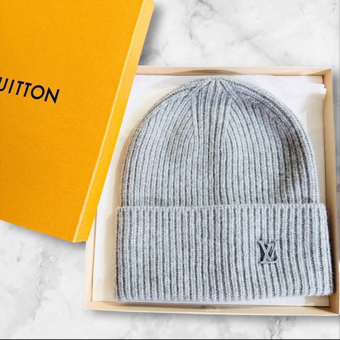未使用　ルイヴィトン　ニット帽　ビーニー　カシミア100 グレー　ロゴ　メンズ