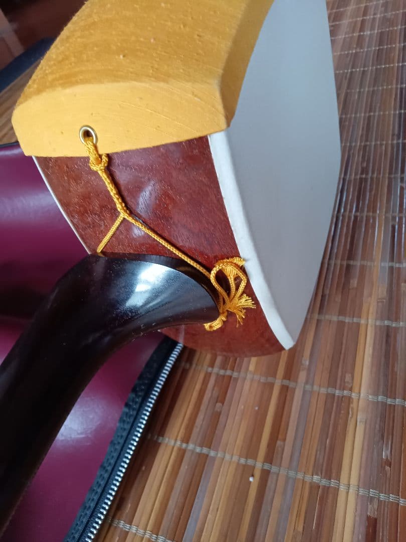 三味線本体 白とオレンジ ケース付き