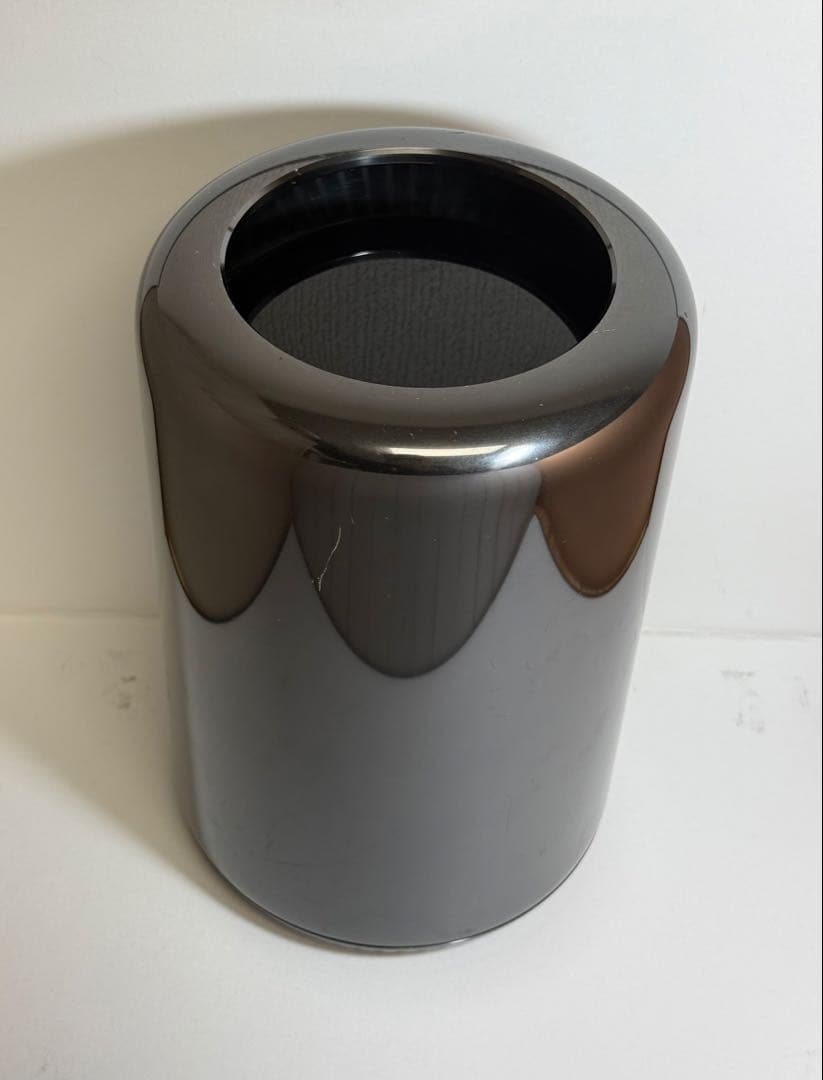 Apple Mac Pro 2013（A1481 / EMC 2630）