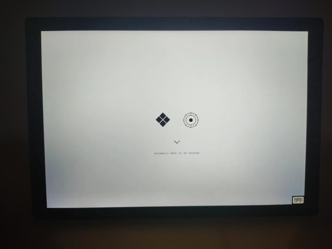 Surface Pro 4 Win11×Linux×Android
