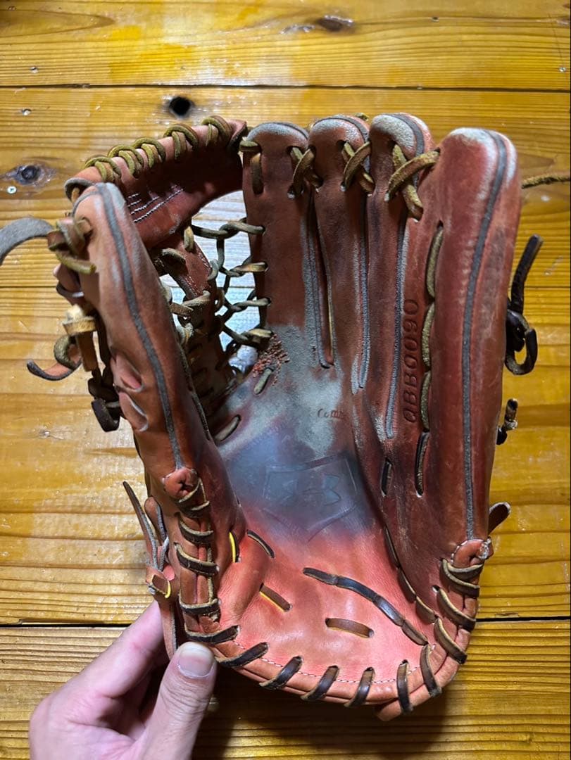 UNDER ARMOUR 硬式野球グローブ