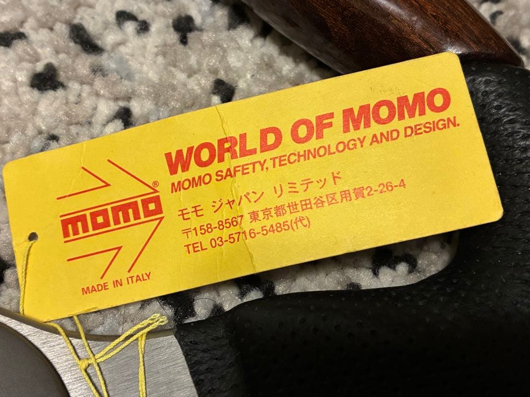 MOMO ステアリング　ファイター　350mm F-31 新品未使用　廃盤　キズ