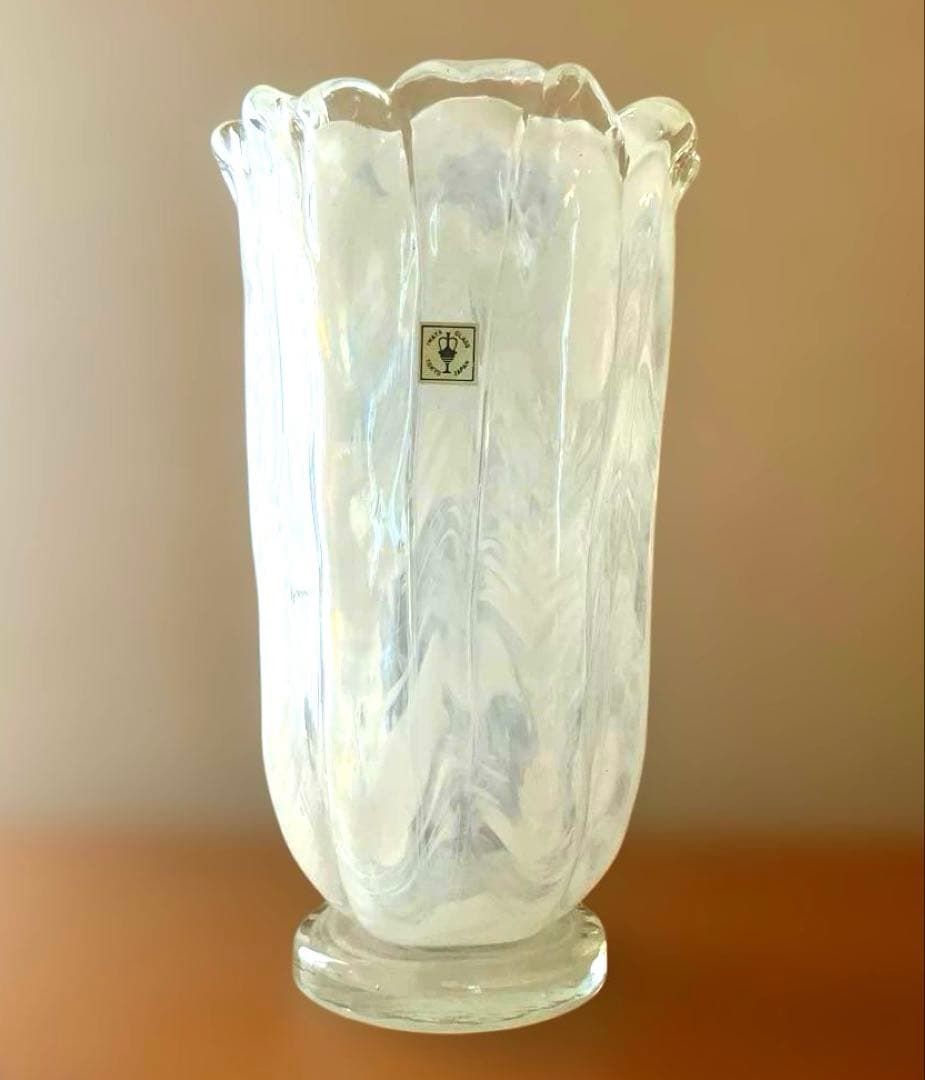 IWATA GLASS 昭和レトロ　花瓶　岩田ガラス　岩田硝子　台座付き　花型