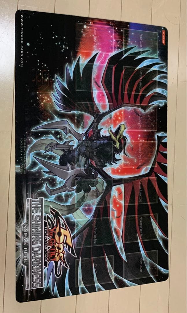 【最終値下げ】遊戯王 公式 プレイマット ブラックフェザー・ドラゴン TSHD