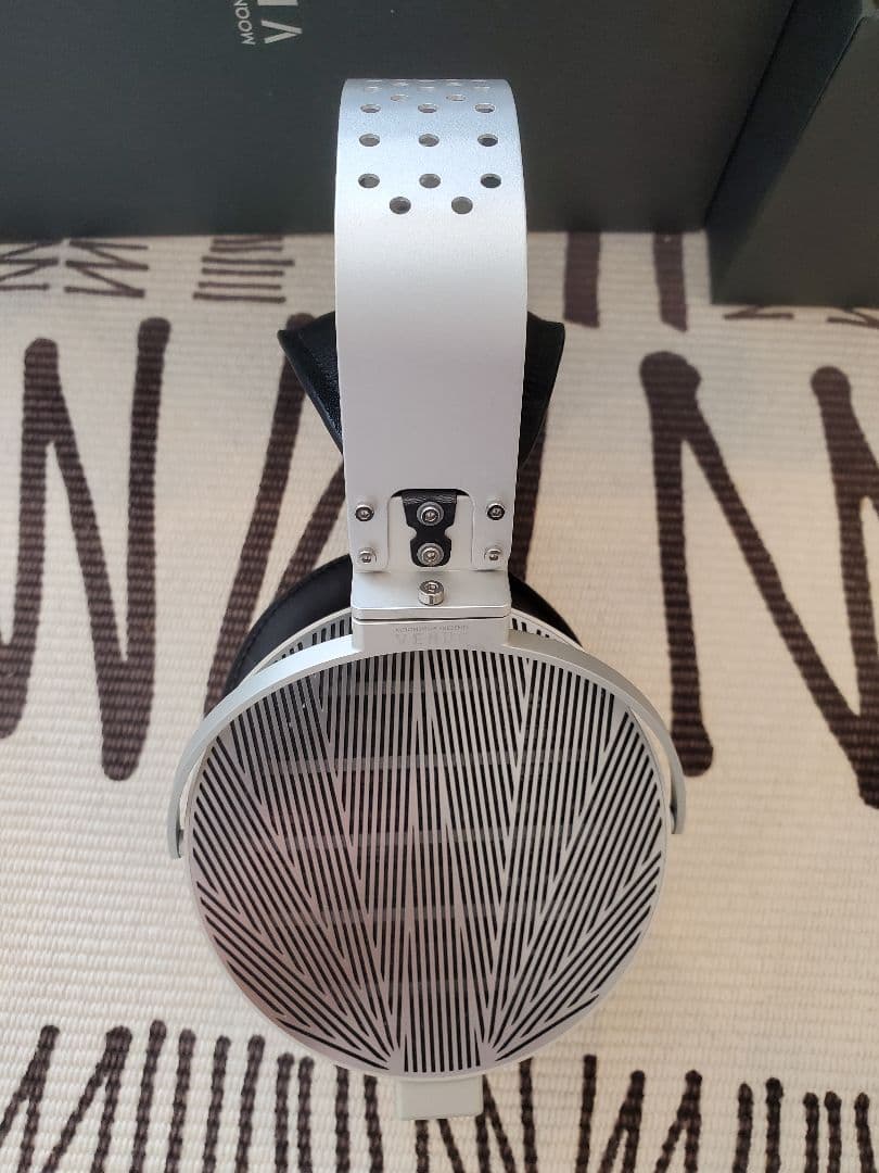 【値下げしました】【中古良品】MOONDROP VENUS 水月雨 啓明星