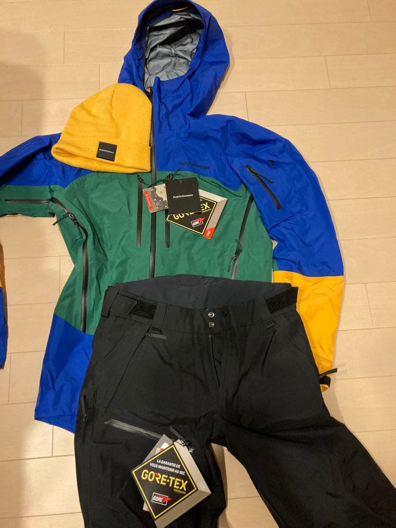 寒波対策SALE!! Peak performance ウェアセット