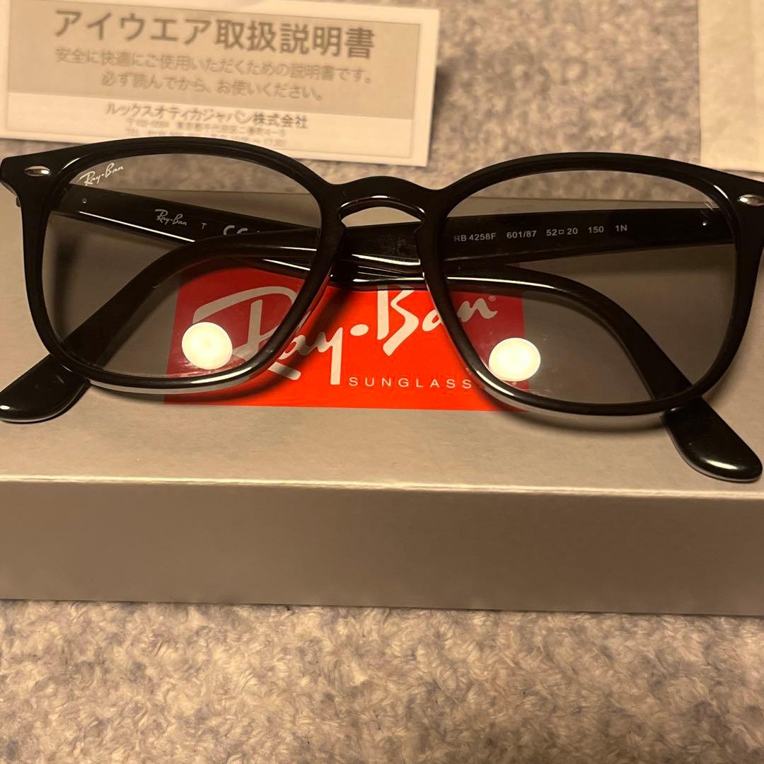 Ray BanサングラスRB4258F